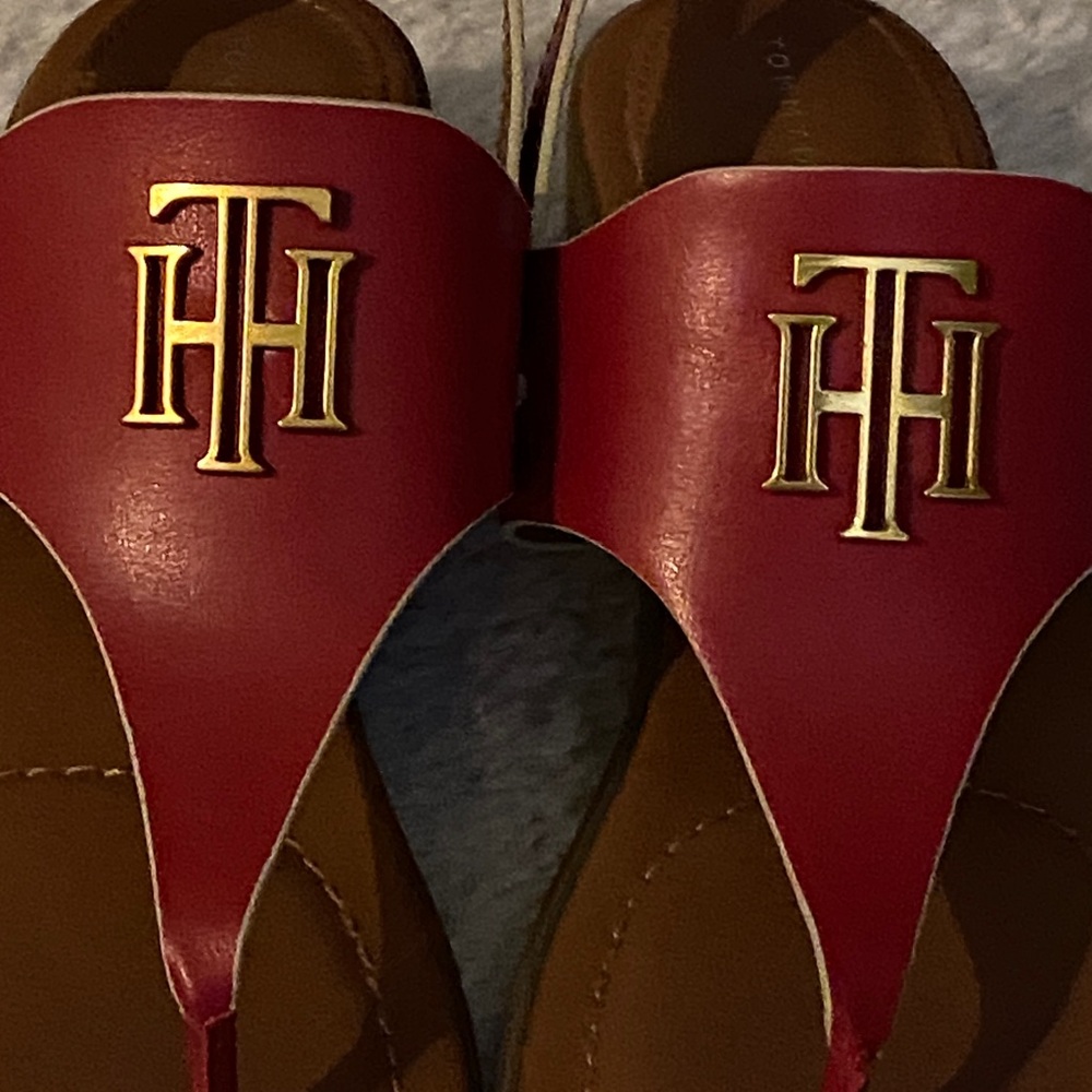 Tommy Hilfiger Sandals Size 8 Red - Picture 3 of 15